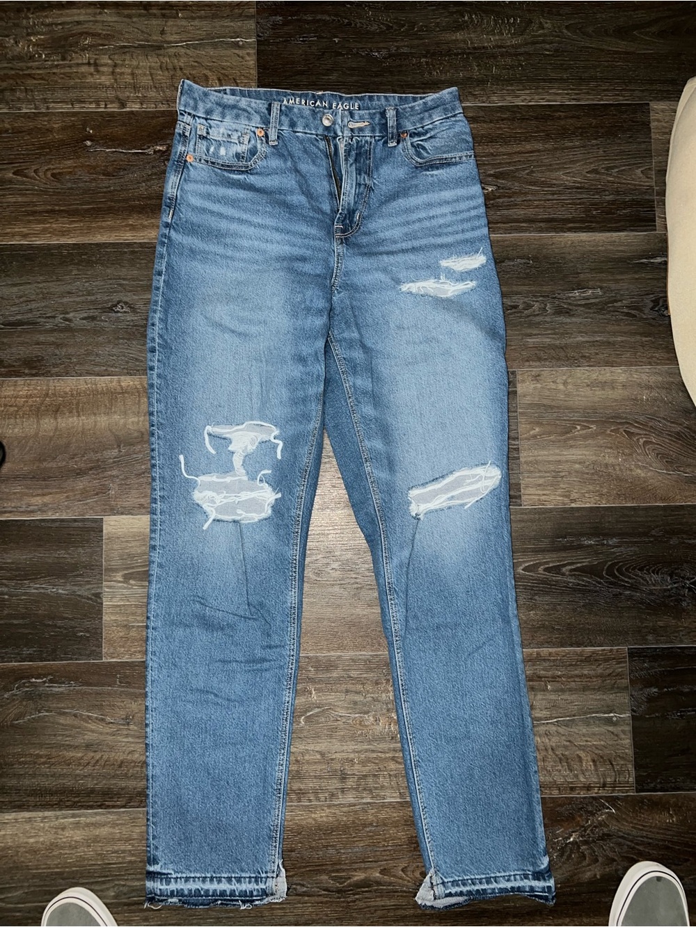 American Eagle Outfitters Light Blue Distressed Boyfriend Jeans